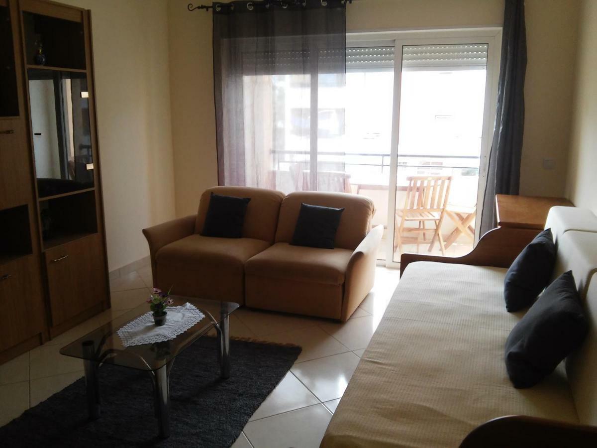 Apartamento T1 Canto Dos Poetas Тавіра Екстер'єр фото